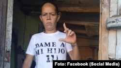 Bárbara Farrat en su casa en La Habana